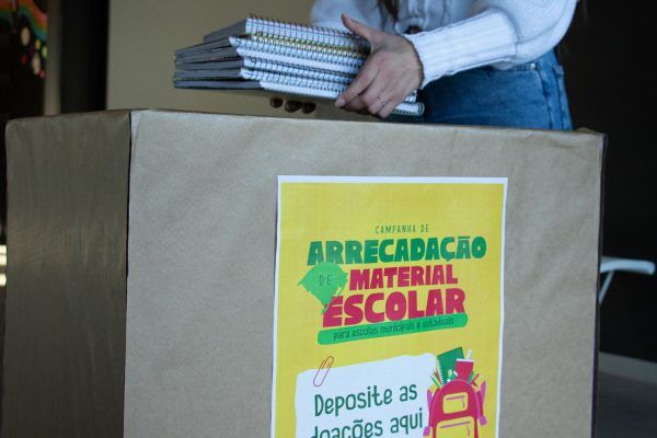 Instituições se unem por material escolar