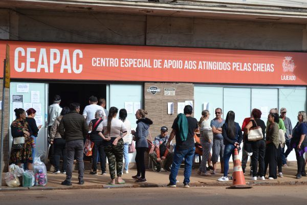 Auxílio Reconstrução: famílias devem confirmar dados a partir de hoje