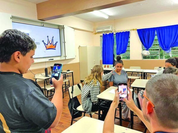 Produção audiovisual é tema de oficina nas escolas