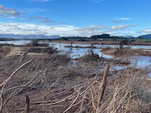 Arroio do Meio encontra área para travessia de veículos via balsa