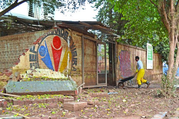 Escolas buscam recursos e alternativas para a reconstrução