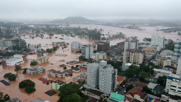 Mais de 60 mil pessoas de 11 municípios do Vale foram atingidas pela enchente