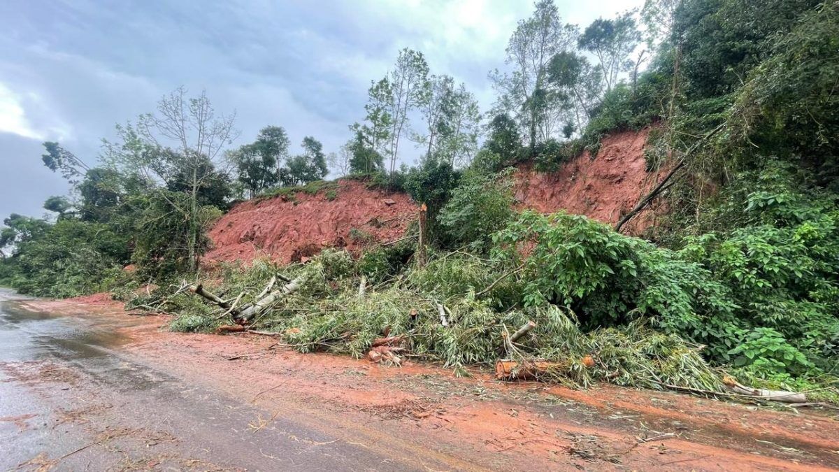 Trecho da ERS-422 é interditado para manutenção nesta segunda