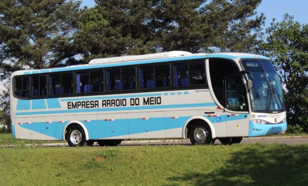 Empresa faz transporte de ônibus a partir da balsa em Lajeado e Arroio do Meio