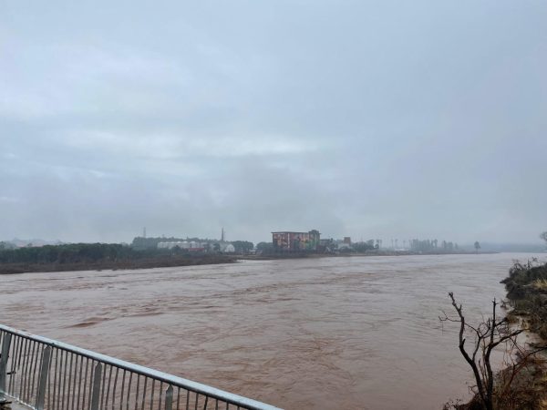 Rio Taquari deve atingir a cota 29 em Lajeado na manhã desta segunda-feira