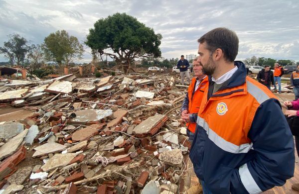 Governador retorna ao Vale com a promessa de mais moradias