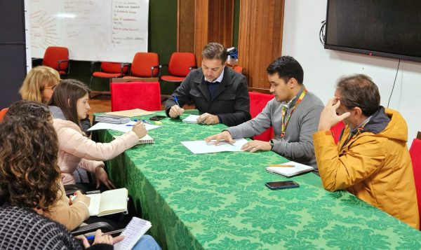 Visita técnica marca avanço de projeto habitacional