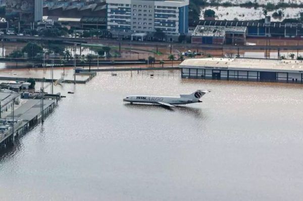 Não há data de reabertura do Aeroporto Salgado Filho, diz administradora