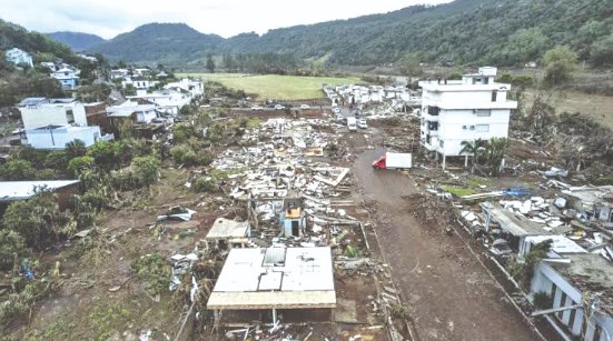 Enchente de setembro: Nenhuma casa popular foi concluída no Vale