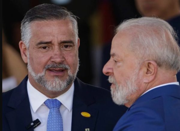 Lula volta ao RS e deve anunciar Paulo Pimenta como ministro da Reconstrução