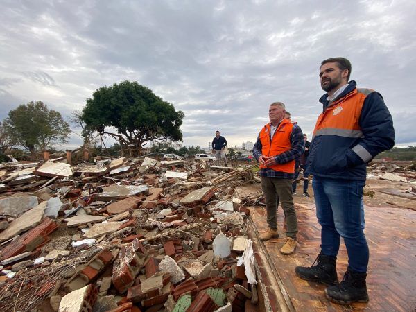 Os anúncios de Eduardo Leite para a reconstrução do Vale do Taquari