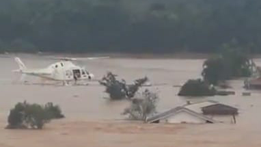Morador cai na água durante resgate de helicóptero