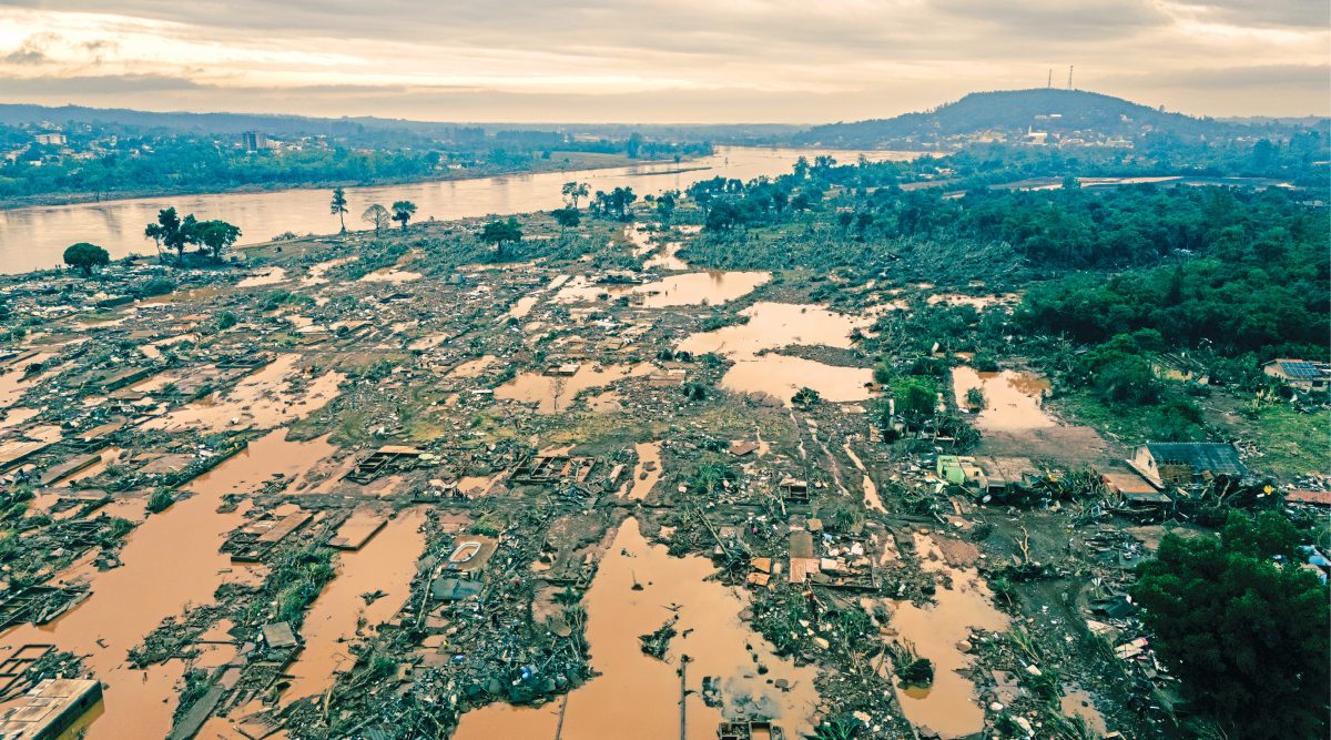 Enchente histórica deixa 38 mortos e 28 desaparecidos
