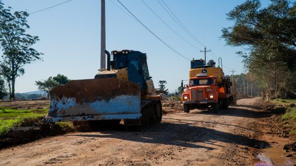 Força-tarefa inicia recuperação de estradas e acessos do interior de Estrela