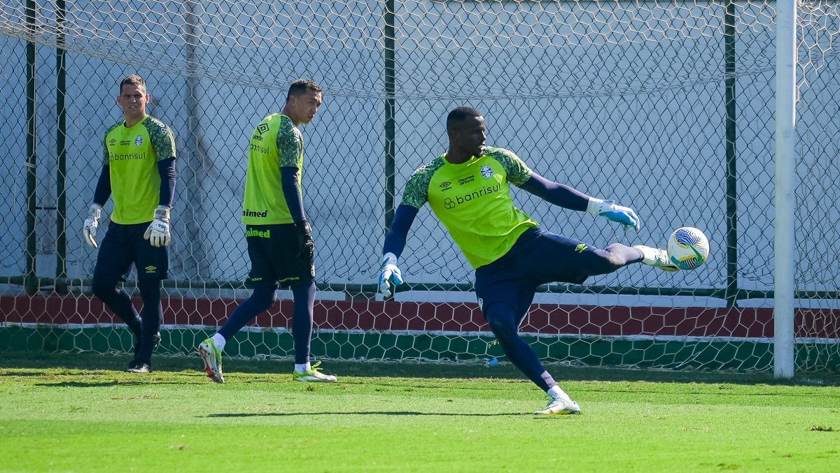 Grêmio precisa vencer para se afastar do Z4