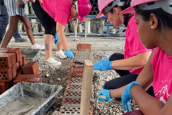 Projeto Capacete Rosa é finalista do 4º Prêmio Inovação no Ensino Superior