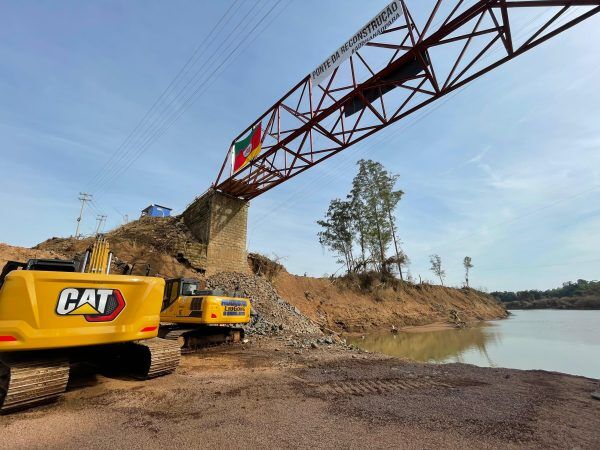 Semáforo, triagem e câmeras serão utilizados na Ponte de Ferro