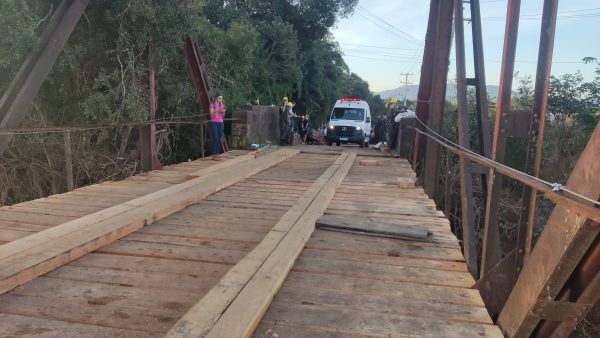 Trânsito na Ponte de Ferro pode ser liberado nesta segunda