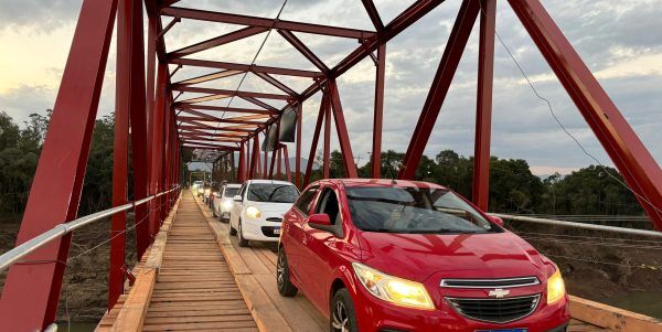 Trânsito na Ponte de Ferro é totalmente liberado