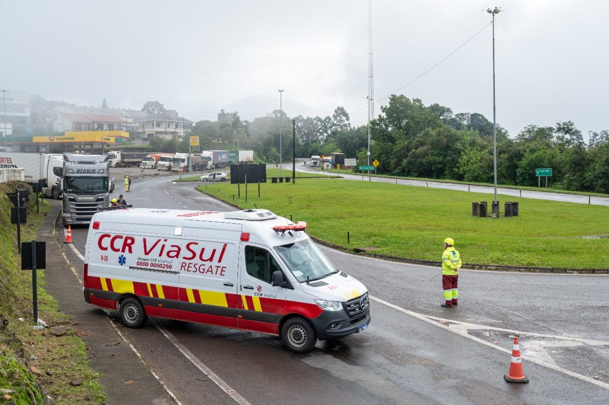 BR-386 é bloqueada em Pouso Novo neste domingo