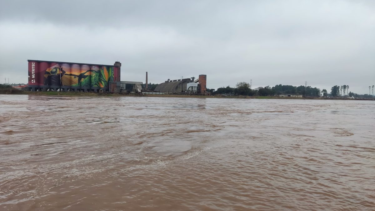 Rio Taquari em baixa; confira nível