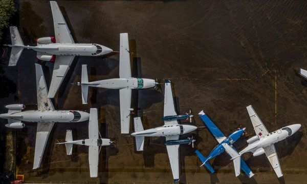 Anac autoriza retirada de aviões presos no aeroporto de Porto Alegre