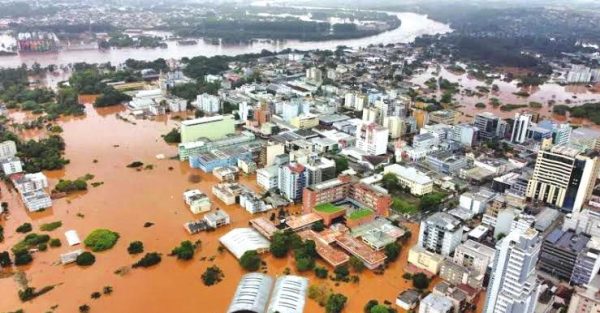 Ranzi sugere uma nova prefeitura