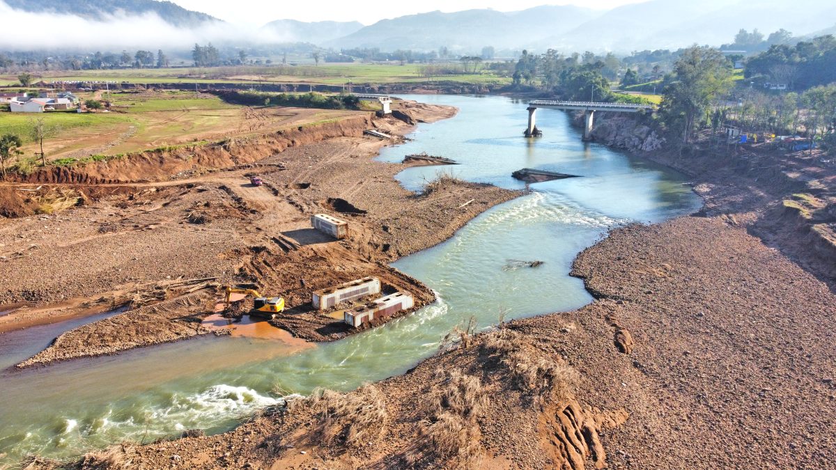 Força comunitária prioriza construção de ponte baixa