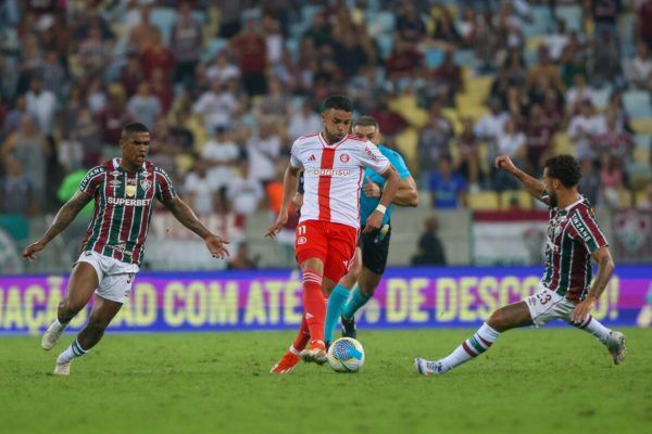 Inter empata no Maracanã