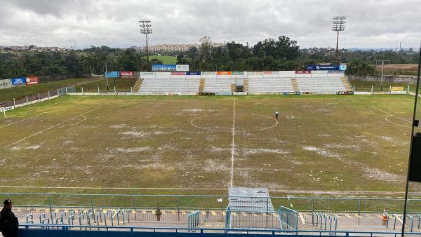 Chuva adia jogo do Lajeadense