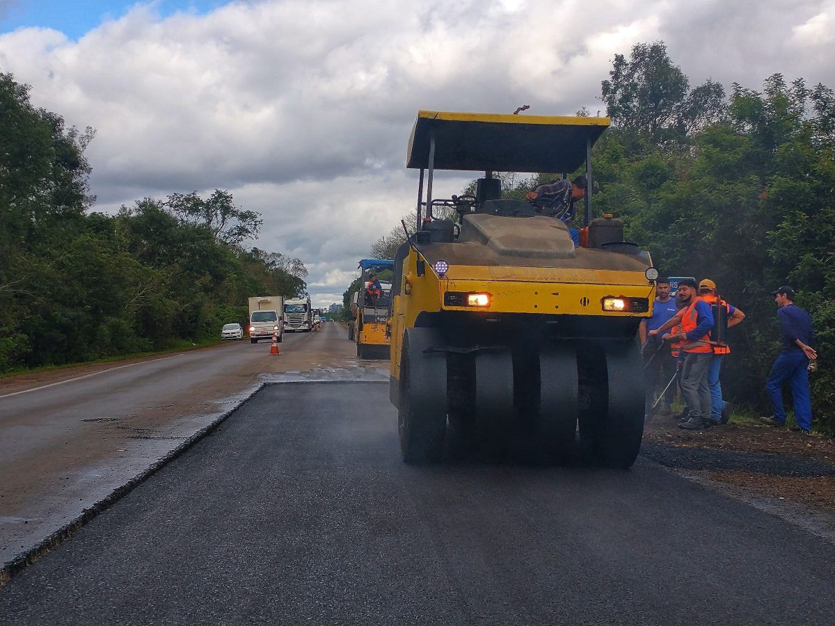 EGR executa obras de manutenção asfáltica na RSC-453