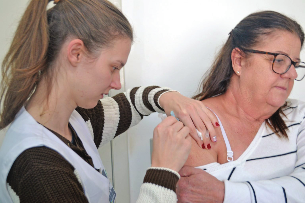 Índice de vacinação contra inﬂuenza segue abaixo do esperado