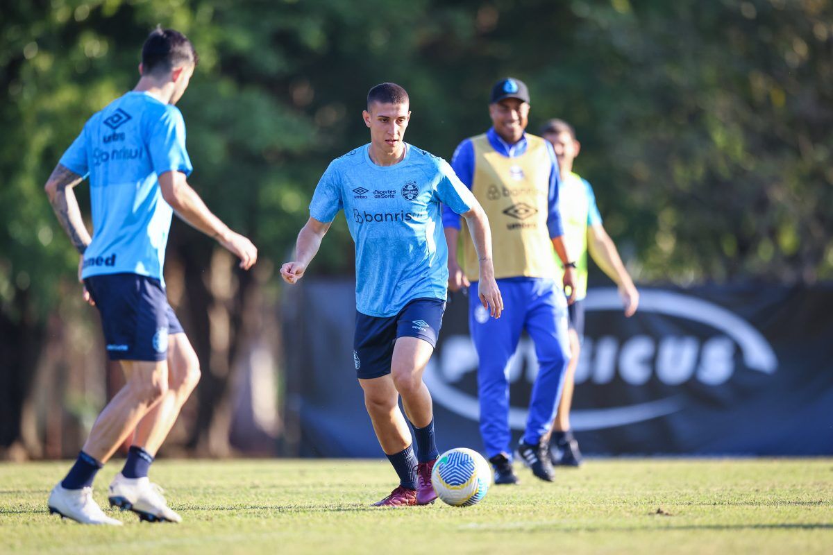 Grêmio deve escalar reservas em Curitiba