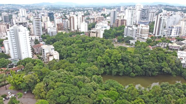 Expansão populacional desafia a um desenvolvimento ordenado