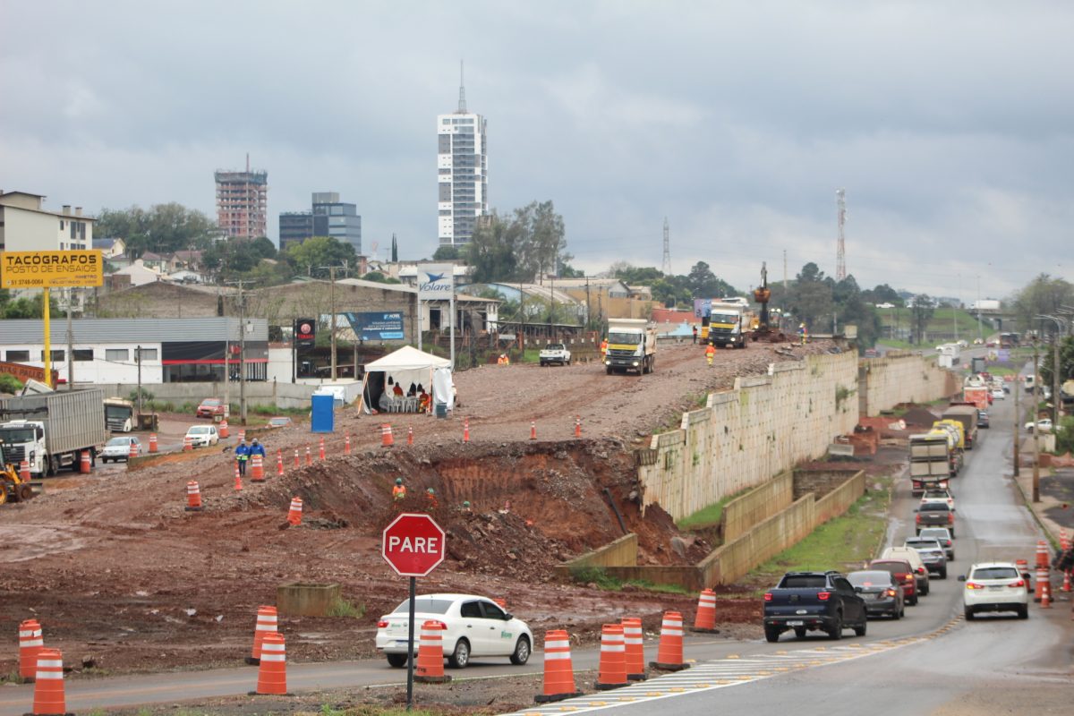 Duplicação ganha fôlego com retomada de obras no Montanha