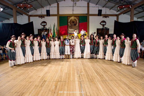 Evento no CTG Giuseppe Garibaldi une cultura e educação