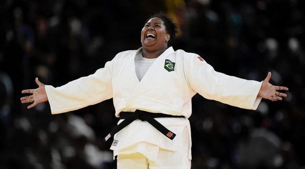 Beatriz Souza conquista primeira medalha de Ouro para o Brasil