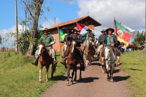 Tradicionalistas de quatro municípios farão cavalgada de 500 km