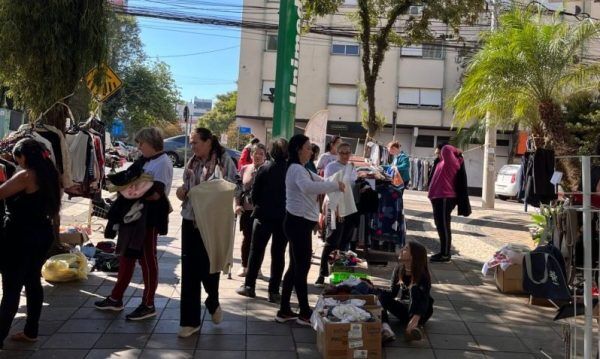 Associação de Pais e Amigos da Fundef promove bazar beneficente nesta quinta