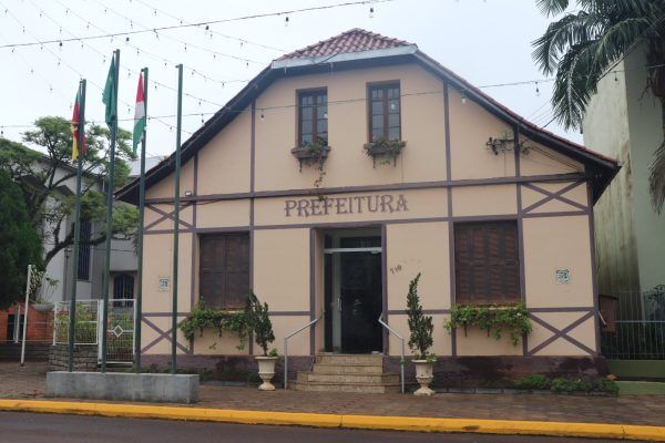 Prédio da antiga Prefeitura será transformado em Casa de Cultura