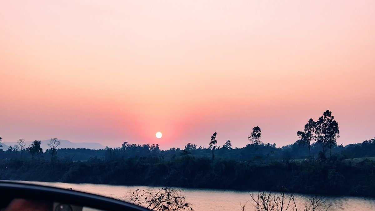 Ar quente avança e a quarta-feira será de bastante calor