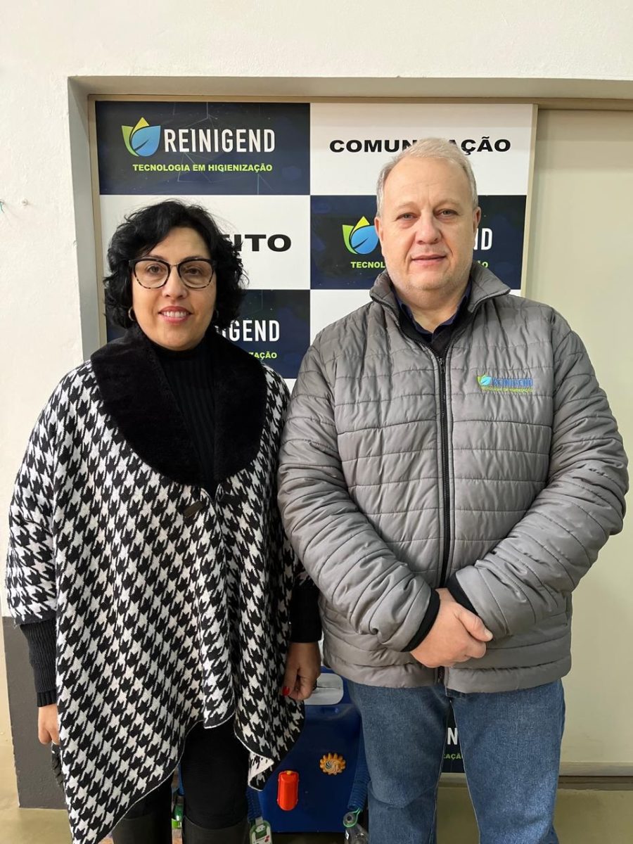 Reinigend Química comemora prêmio