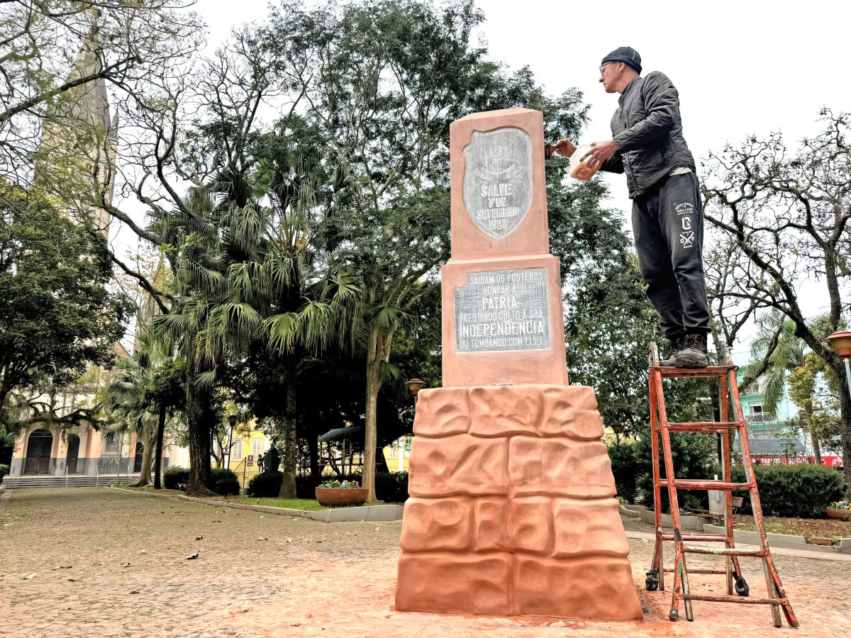 Monumentos da Praça da Matriz resgatam história da cidade