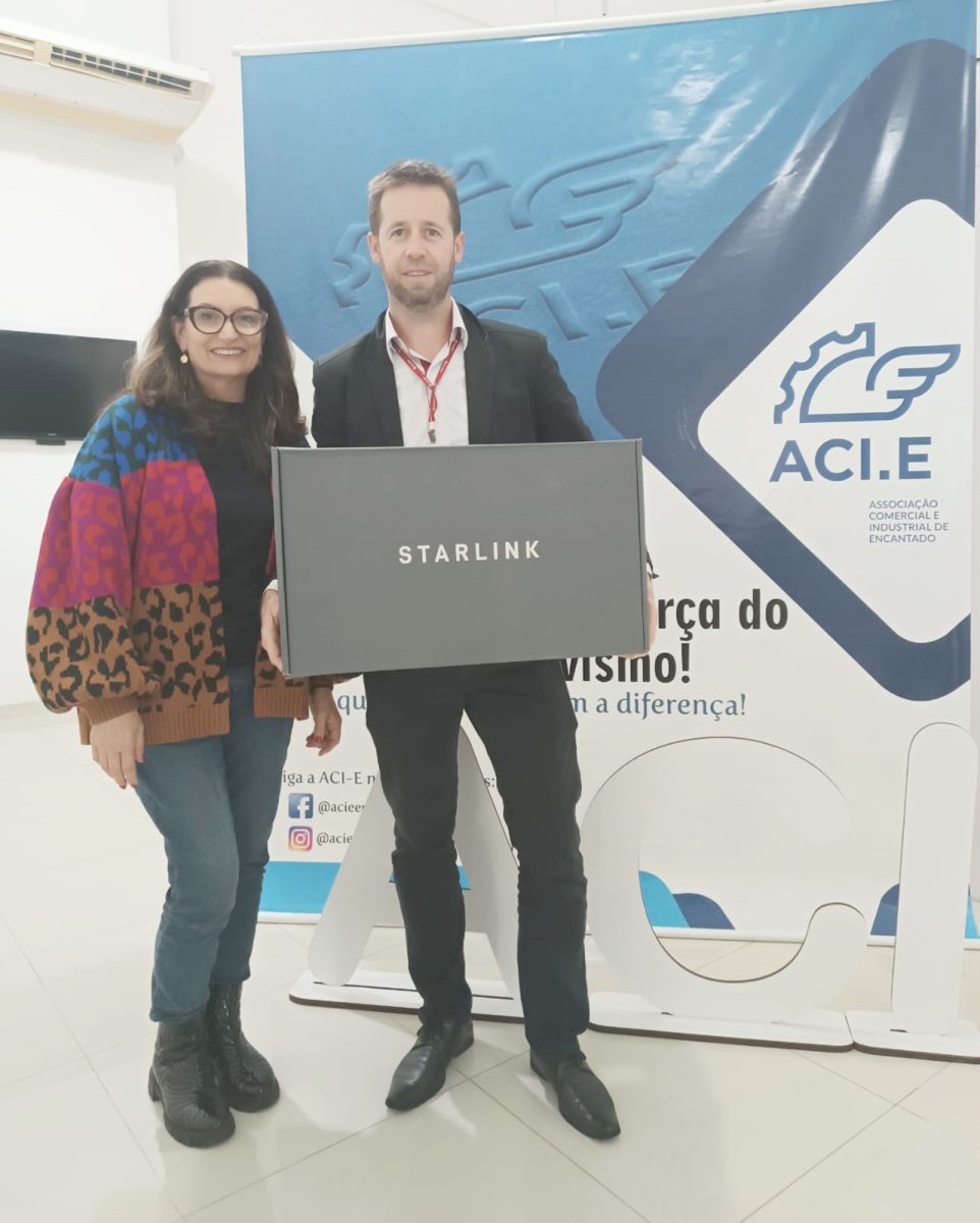 ACI-E entrega 60 antenas de internet doadas pela Starlink