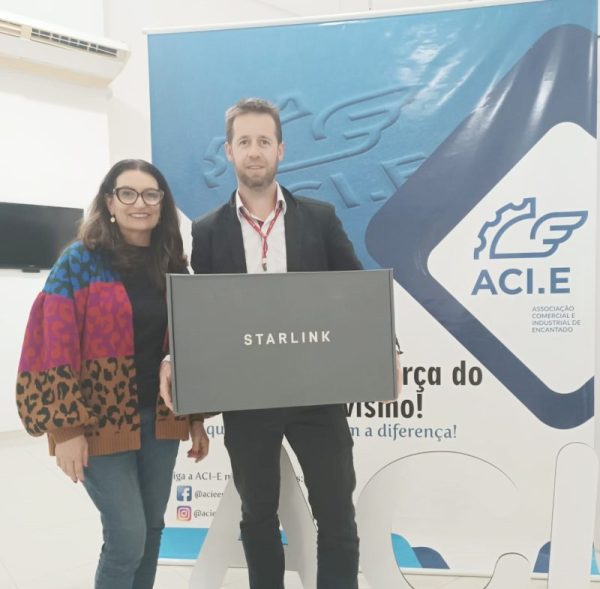 ACI-E entrega 60 antenas de internet doadas pela Starlink