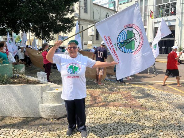 Movimento de Atingidos por Barragens reivindica moradias em Estrela