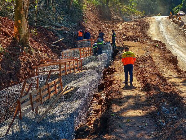 EGR inicia construção do muro de gabião na ERS-129