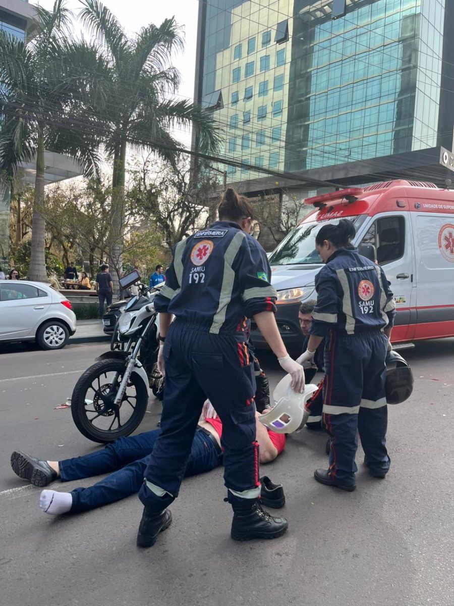 Motociclista fica ferido em acidente na Avenida Benjamin Constant