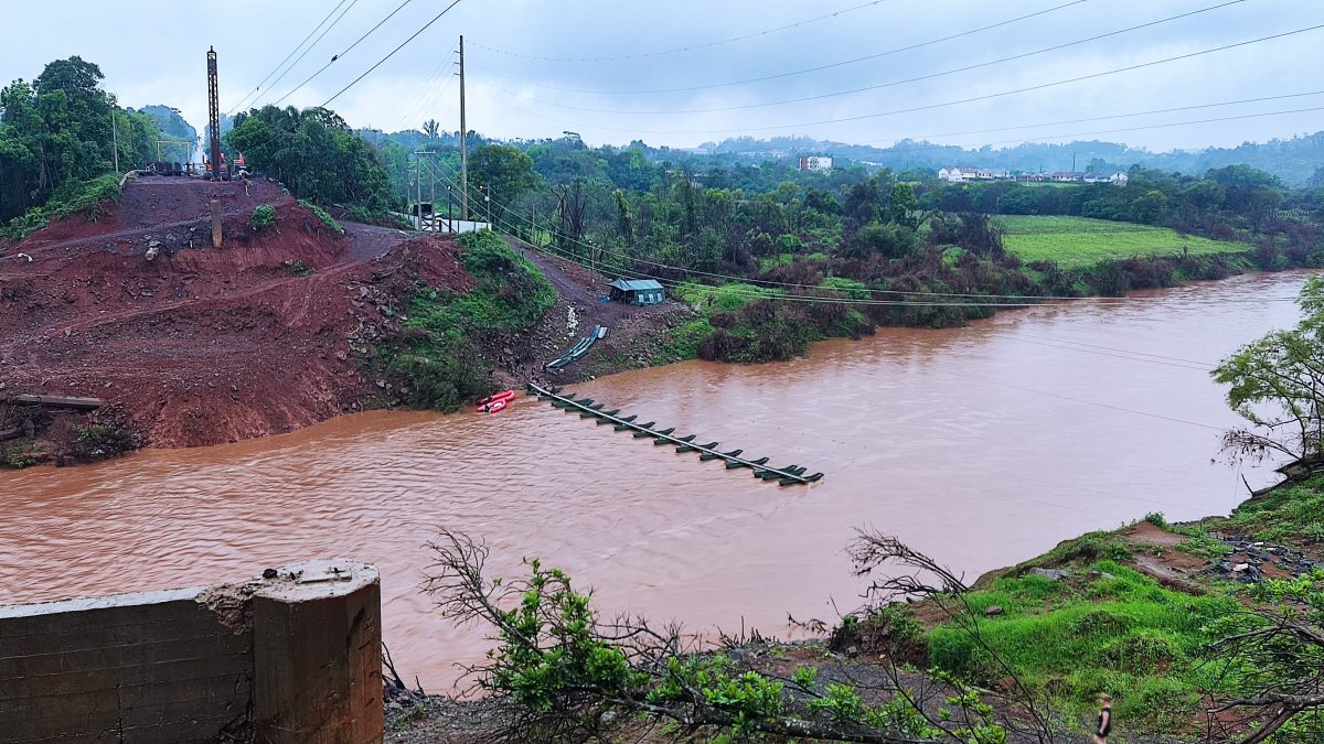 Exército remove passadeiras devido à elevação do Rio Forqueta