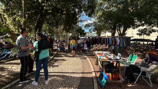 Brique da Praça reúne artistas e estimula economia criativa